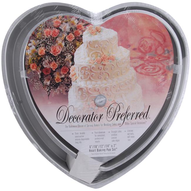 Wilton Decorative Preferred 4-Piece Heart Pan Set