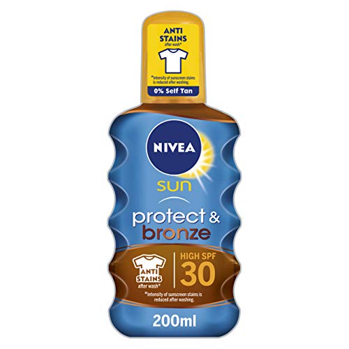 NIVEA SUN Protect & Bronze Oil Spray (200 ml), SPF 30 Sun Oil with Natural Tan Accelerator Formula, Water-Resistant Sun Spray, Immediate Protection and Non-Greasy